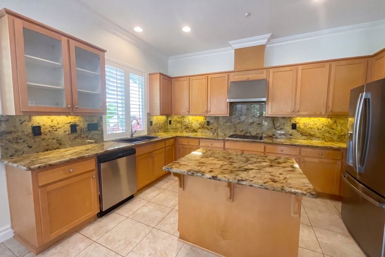 Photo 13 of 33 of 6520 Nebula Ct, Rocklin, CA