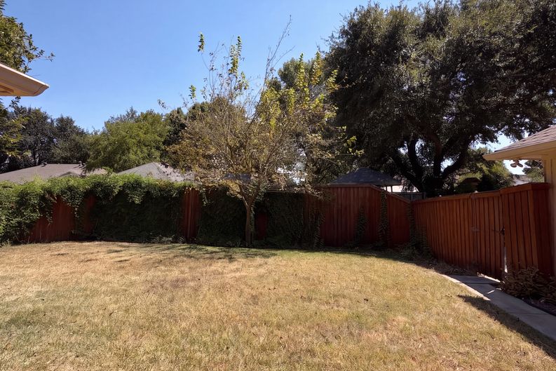 Photo 21 of 23 of 3924 Mesa Dr, Plano, TX