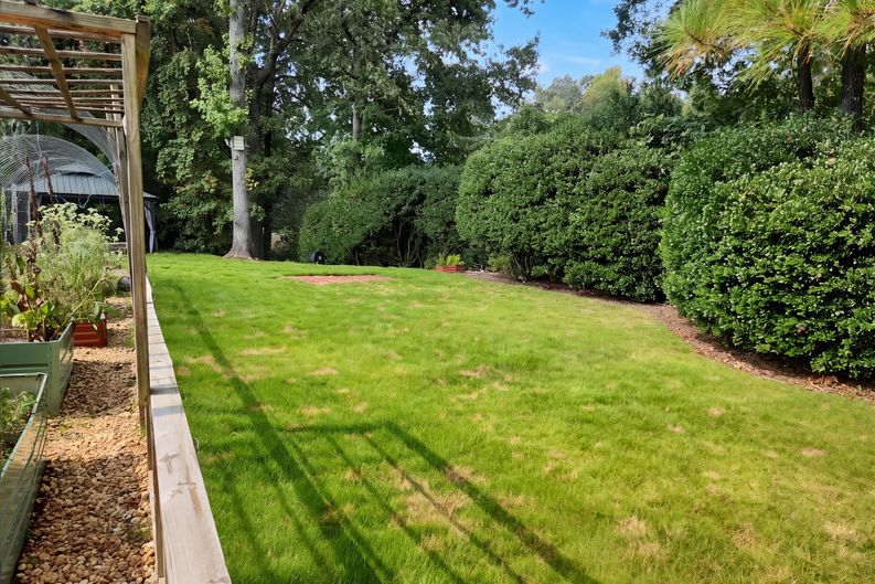 Photo 41 of 45 of 5064 Greystone Way, Hoover, AL