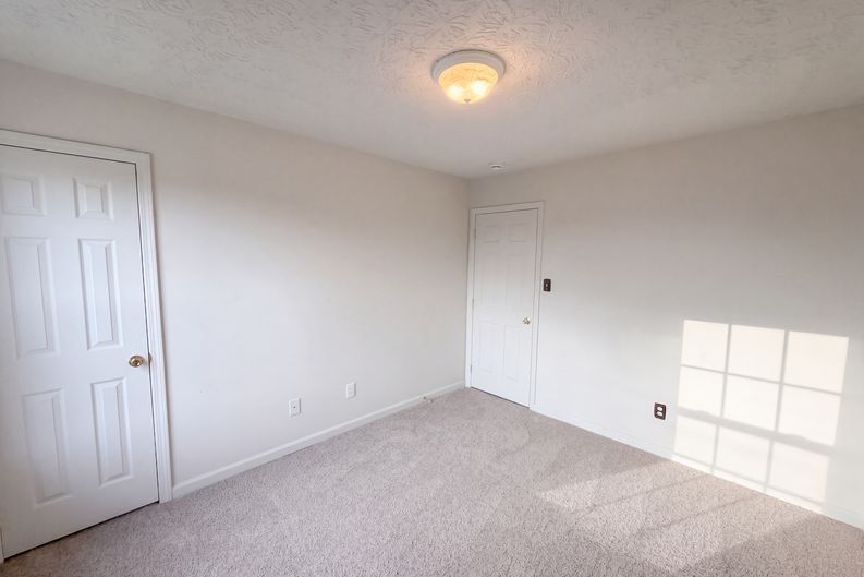 Photo 21 of 30 of 7111 Pinecroft Ln, Knoxville, TN
