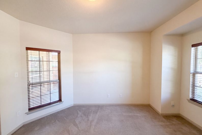 Photo 14 of 29 of 8152 Black Sumac Dr, Fort Worth, TX