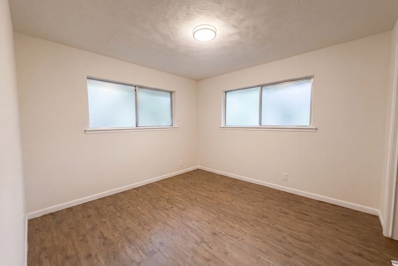 Photo 9 of 18 of 437 Denison Dr, Pottsboro, TX
