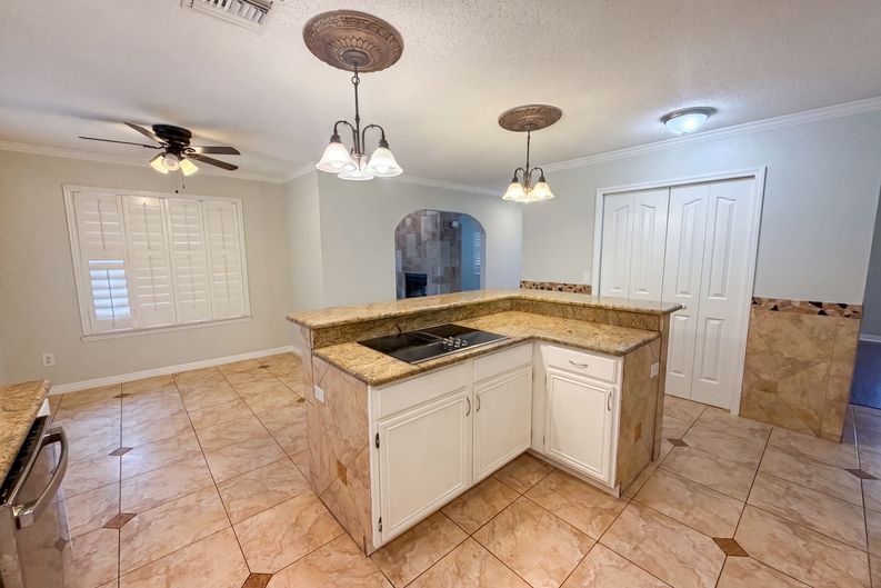 Photo 12 of 30 of 300 Sprucewood Rd, Lake Mary, FL