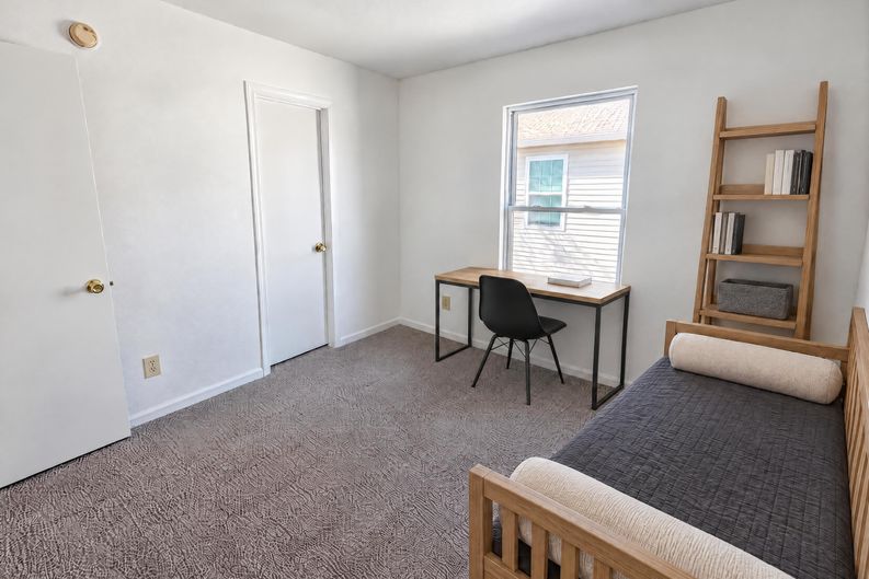 Photo 12 of 20 of 10133 Cumberland Pointe Blvd, Noblesville, IN