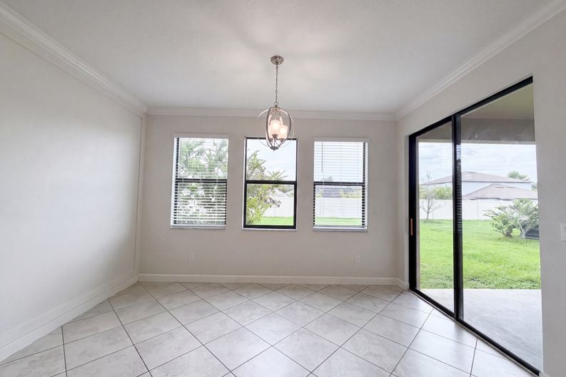 Photo 9 of 36 of 9709 Ivory Dr, Sun City Center, FL