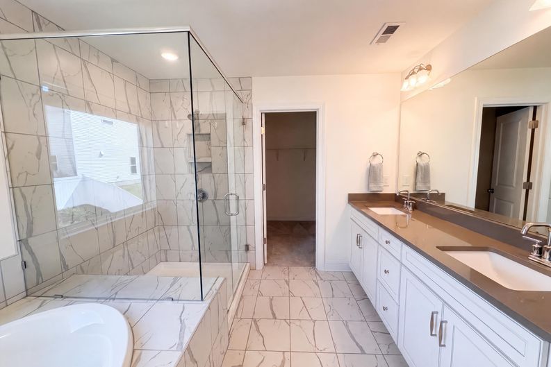Photo 18 of 34 of 2455 Judson Dr, Gastonia, NC