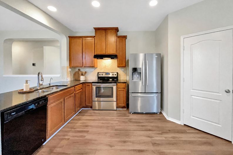 Photo 6 of 20 of 8403 Brazos Pt, San Antonio, TX