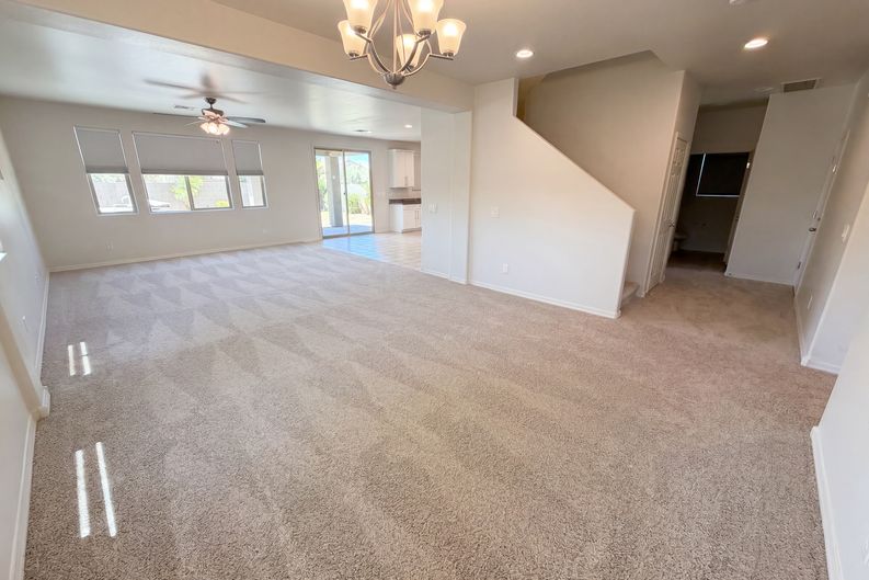 Photo 3 of 42 of 11284 N 186th Ln, Surprise, AZ