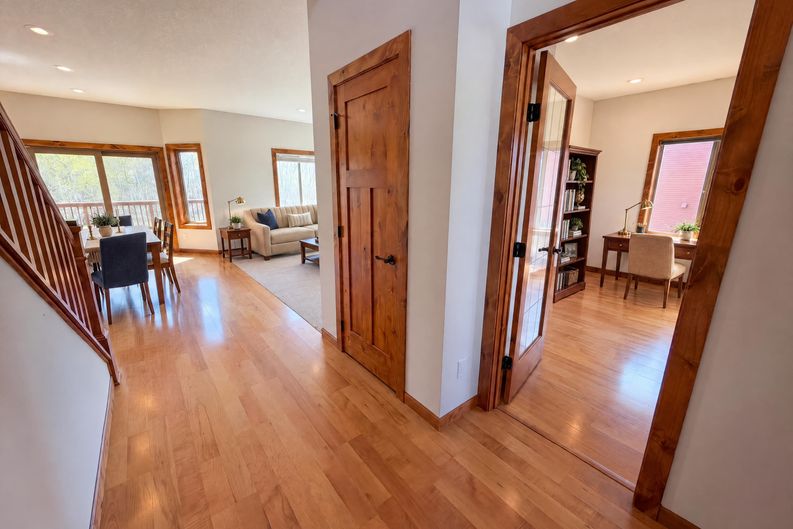 Photo 10 of 34 of 3072 Nottingham Rd S, St. Cloud, MN