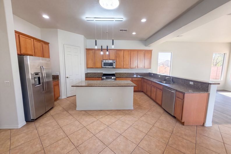 Photo 10 of 64 of 8027 W San Miguel Ave, Glendale, AZ