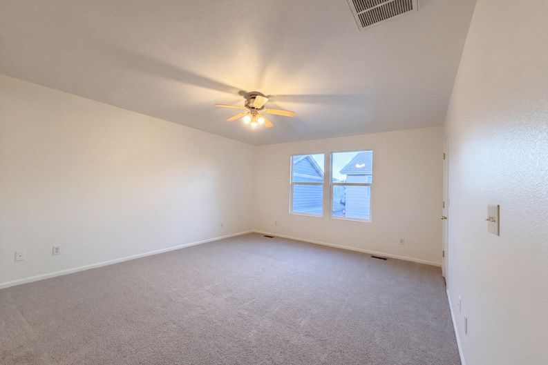 Photo 4 of 22 of 10590 Butte Dr, Longmont, CO