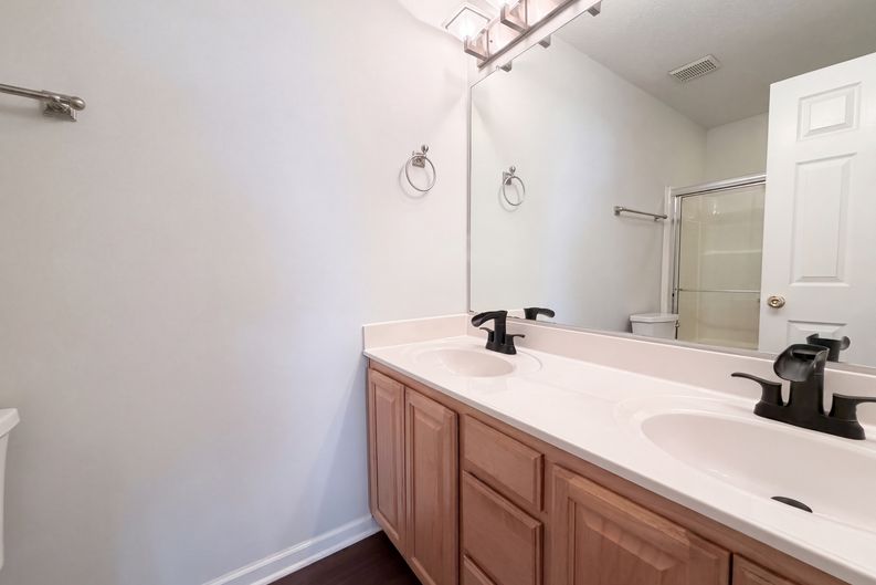 Photo 10 of 19 of 9606 Jack Russell Ct, Charlotte, NC
