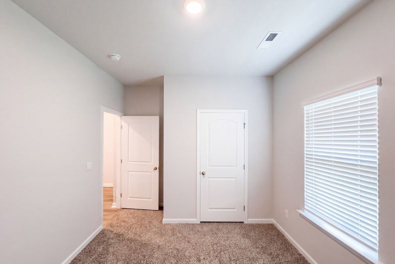 Photo 17 of 58 of 12898 Golden Hay Cir NW, Madison, AL