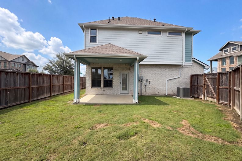 Photo 5 of 18 of 23939 Oriole Valley Trl, Katy, TX