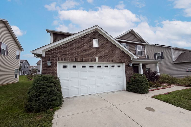 Photo 20 of 23 of 8196 Alyssum Dr, Plainfield, IN