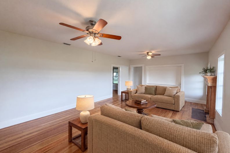 Photo 16 of 27 of 4805 Coronet Rd, Plant City, FL