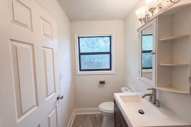 Photo 17 of 18 of 7520 Altus Dr S, Jacksonville, FL