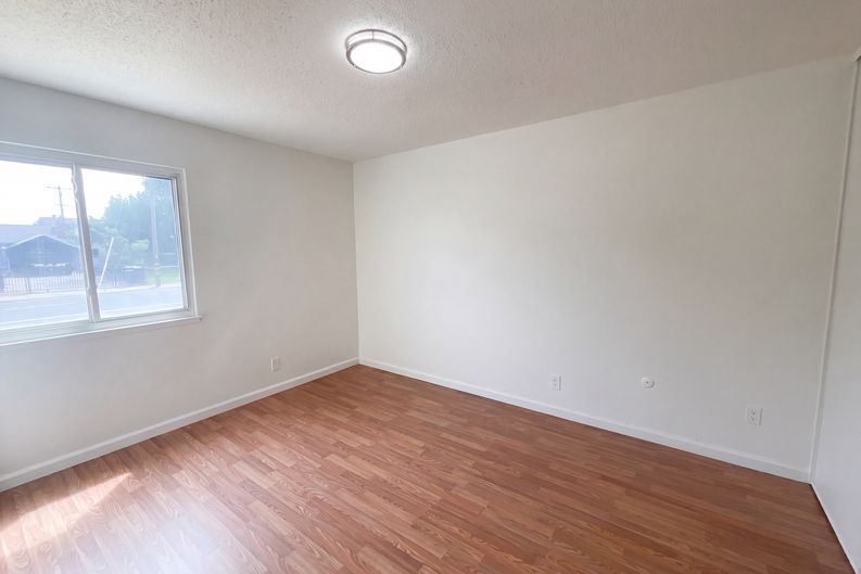 Photo 13 of 21 of 6920 Briggs Dr, Sacramento, CA