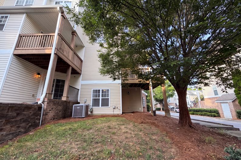 Photo 5 of 24 of 7129 Founders Club Ct, Charlotte, NC