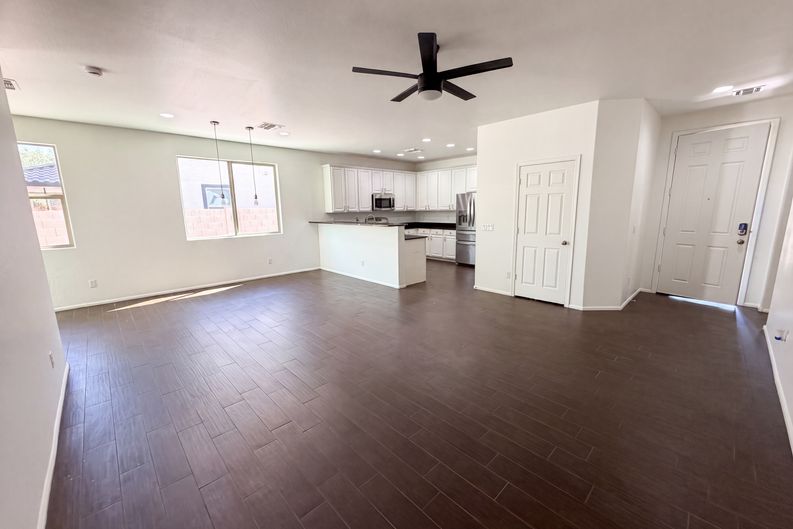 Photo 8 of 21 of 4541 S Merriman Way, Gilbert, AZ