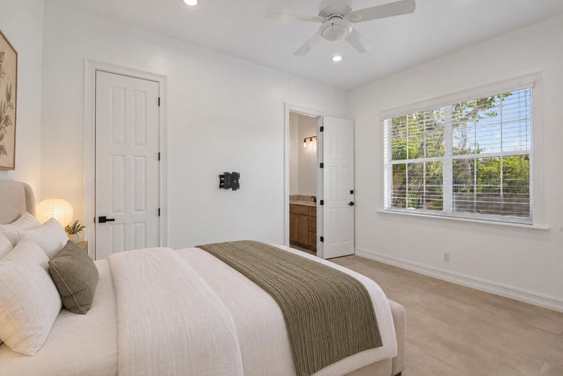 Photo 30 of 62 of 5105 W Neptune Way, Tampa, FL