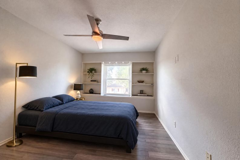 Photo 12 of 19 of 2831 Red Oak Dr, Grand Prairie, TX