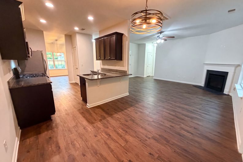 Photo 11 of 30 of 1144 Campbell Ridge Dr, Elgin, SC
