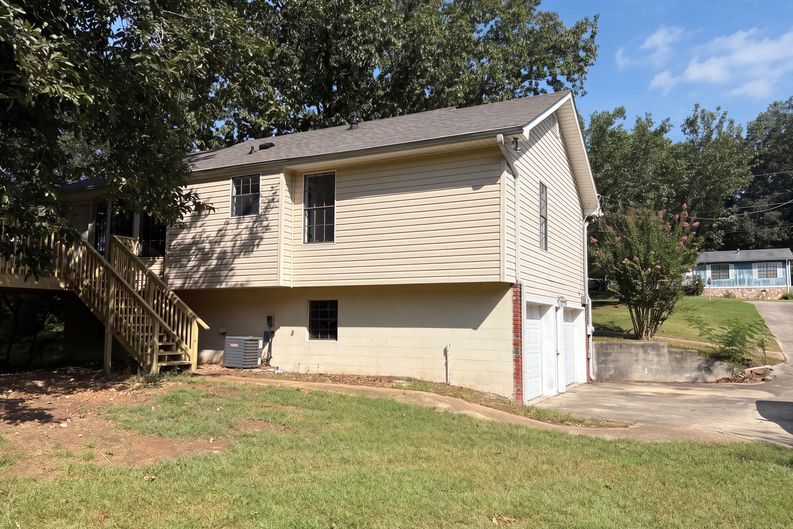 Photo 5 of 14 of 5533 Melissa Dr, Pinson, AL