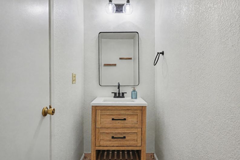 Photo 15 of 19 of 5272 Pebble Glen Dr, Concord, CA