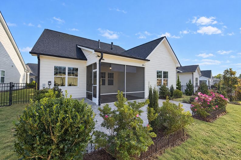 Photo 5 of 27 of 3168 Mavisbank Cir, Apex, NC
