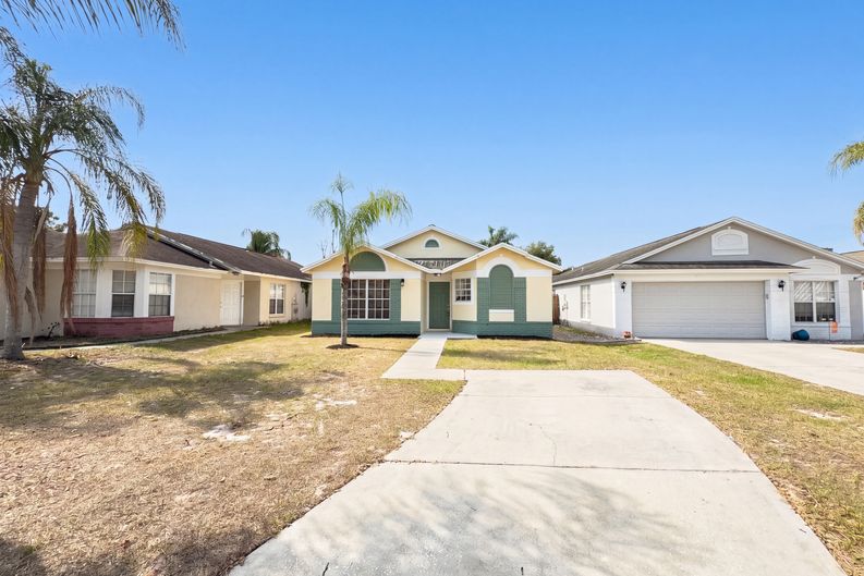 Photo 7 of 21 of 9814 Dean Cove Ln, Orlando, FL