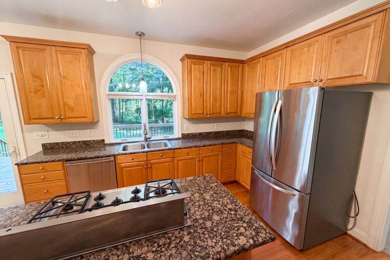 Photo 12 of 33 of 10124 Windtree Ln, Charlotte, NC