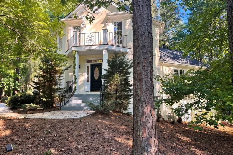 Photo 14 of 16 of 6104 Crupper Ct, Raleigh, NC