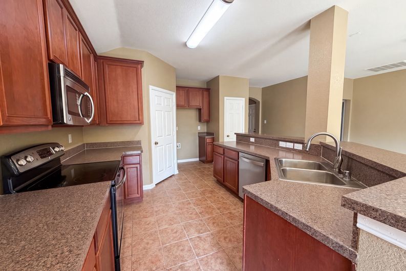 Photo 13 of 16 of 5400 Shepherd Pl, Flower Mound, TX