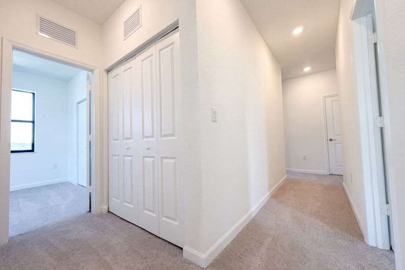 Photo 16 of 28 of 13020 SW 221st St, Miami, FL