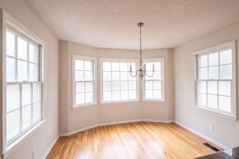 Photo 7 of 21 of 2337 Rolling Hill Rd, Fayetteville, NC