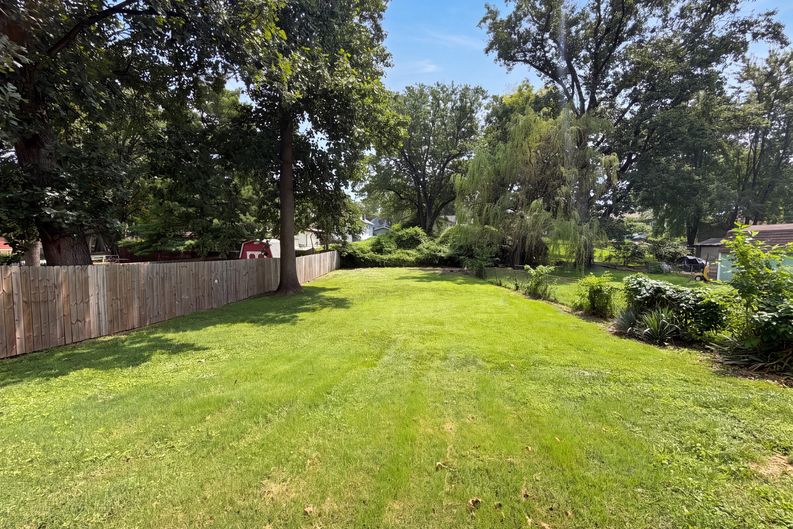 Photo 16 of 18 of 8606 Vasel Ave, Saint Louis, MO