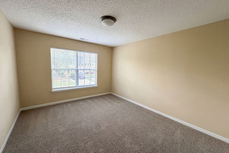 Photo 12 of 17 of 147 Lake Jogassee Dr, Summerville, SC