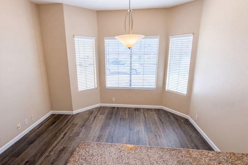 Photo 7 of 27 of 8928 W Cherry Hills Dr, Peoria, AZ