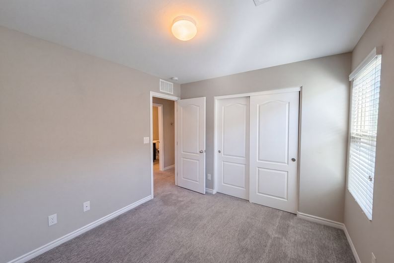 Photo 22 of 35 of 12243 Loggeta Way, Las Vegas, NV