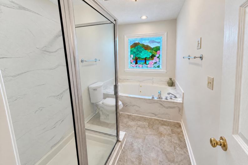 Photo 11 of 23 of 5244 Dayan Dr, Charlotte, NC