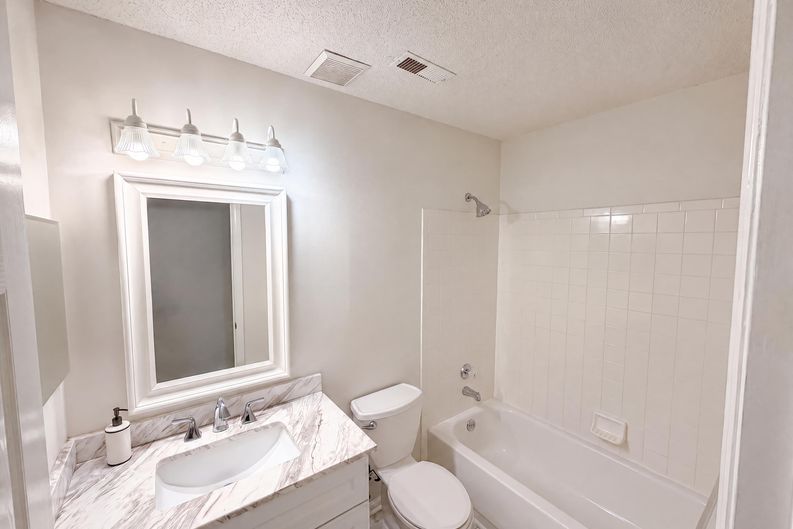 Photo 17 of 35 of 3737 Winterberry Ct NW, Concord, NC