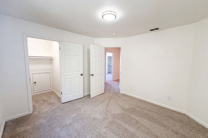 Photo 21 of 31 of 4711 Wildflower Ln, Rocklin, CA