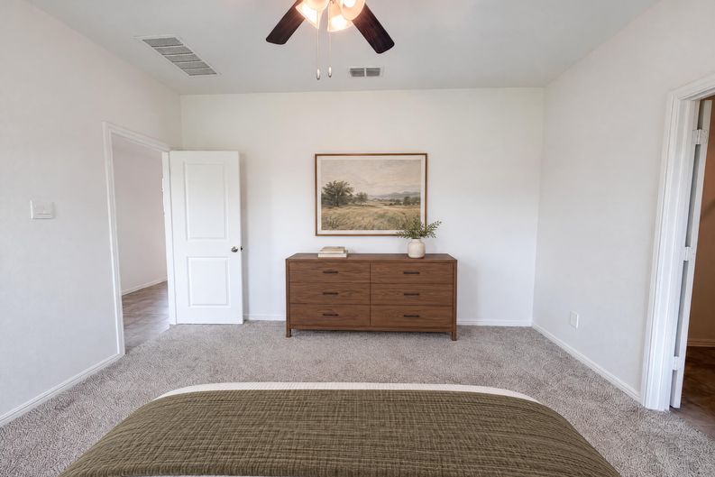 Photo 11 of 16 of 13592 Gunsmoke Ln, Cresson, TX
