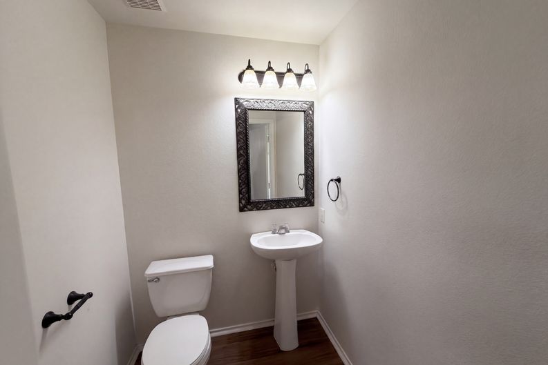 Photo 18 of 29 of 11521 Melstone Dr, Manor, TX