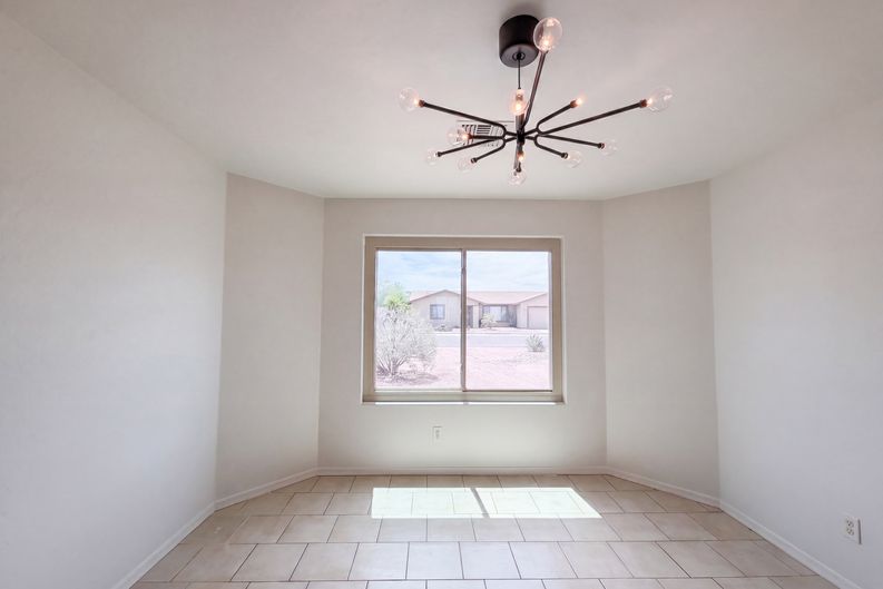 Photo 9 of 26 of 10564 W Buena Vista Dr, Arizona City, AZ