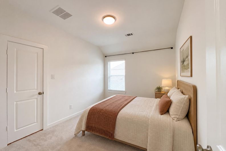 Photo 14 of 19 of 118 Neches Nook Ct, Conroe, TX