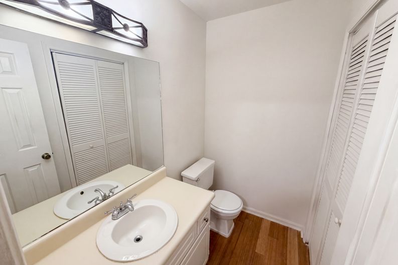 Photo 11 of 23 of 4558 Coopers Creek Pl SE, Smyrna, GA