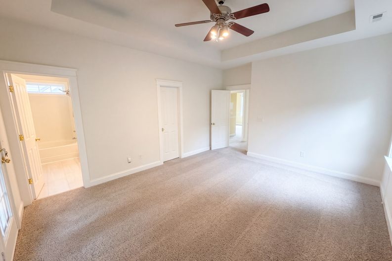 Photo 10 of 18 of 3926 Wilgrove Way Dr, Charlotte, NC