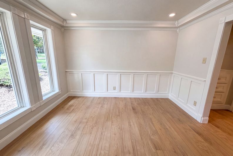 Photo 10 of 22 of 3423 Willow Crest Ln, Dallas, TX